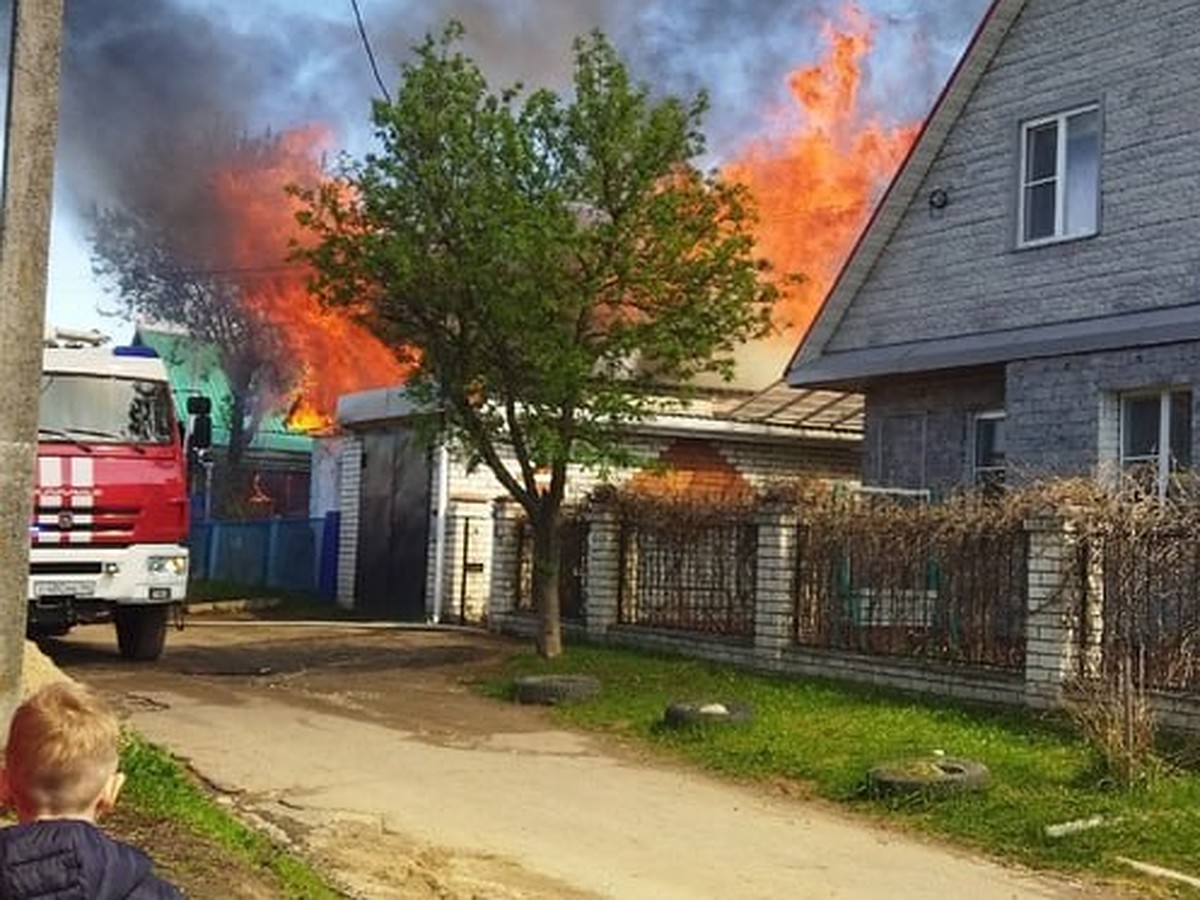 Крупный пожар случился в частном доме в Костроме - KP.RU