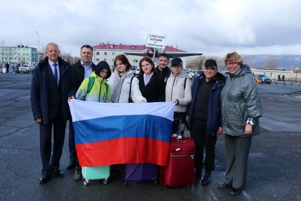 На Камчатку прибыла делегация школьников из Донецкой Народной Республики. Фото: Дума Елизовского района