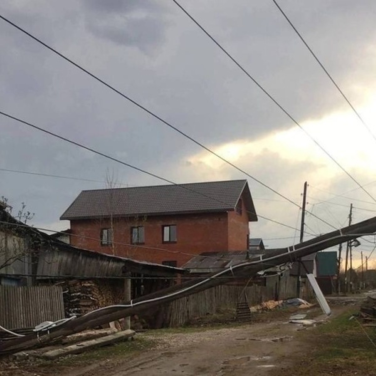 В Прикамье из-за шквала без воды на праздники остался целый город Березники  - KP.RU