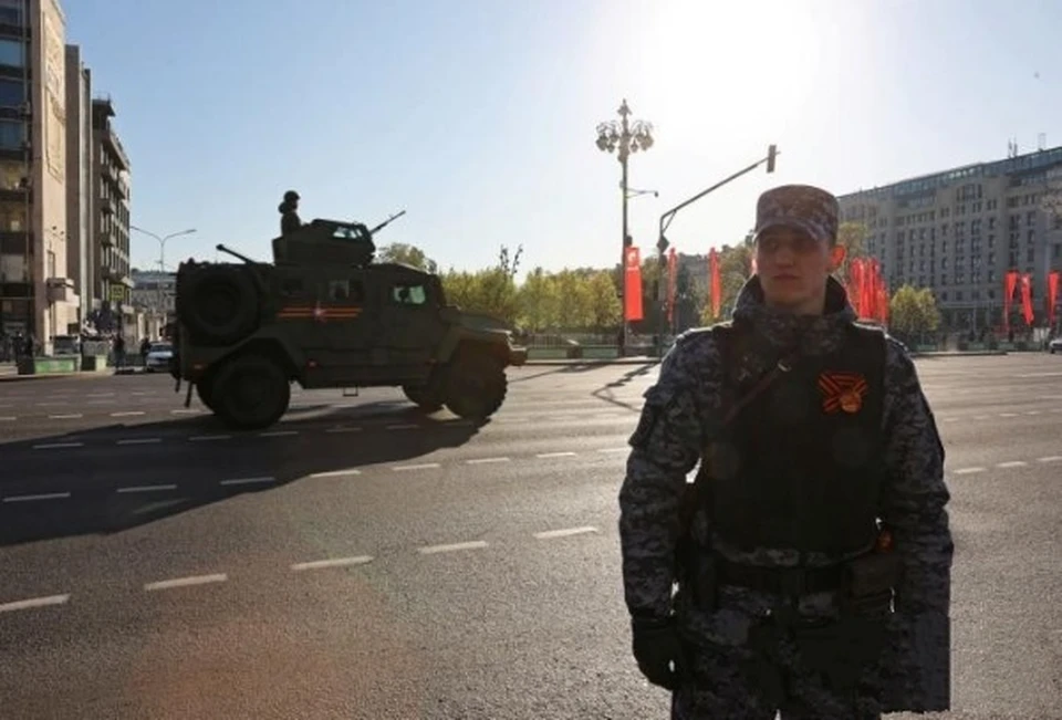 Российские бронемашины «Ахмат» и «Спартак» впервые появились на параде Победы в Москве