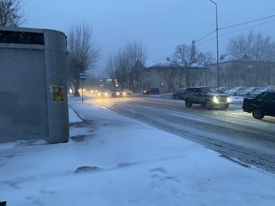 В 8 утра началось движение транспорта по магистрали Надым – Салехард.