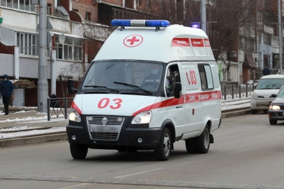 Велосипедиста увезли в больницу.