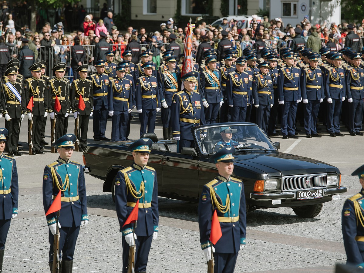 Главные фотографии Парада Победы в Воронеже 9 мая 2023 года - KP.RU