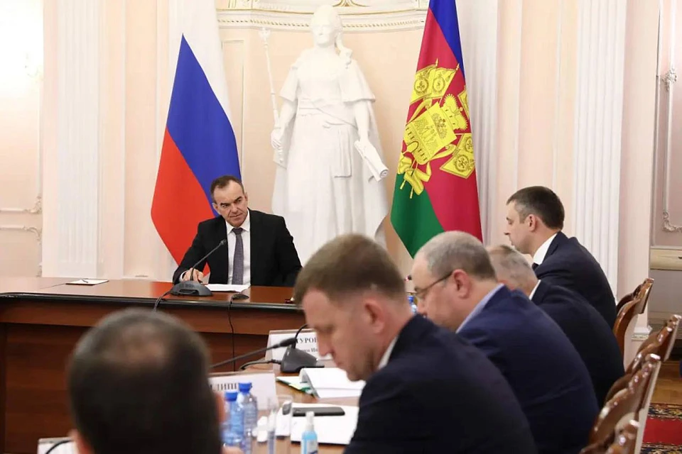 Глава региона обсудил ход социального строительства. Фото: пресс-службы администрации Краснодарского края.