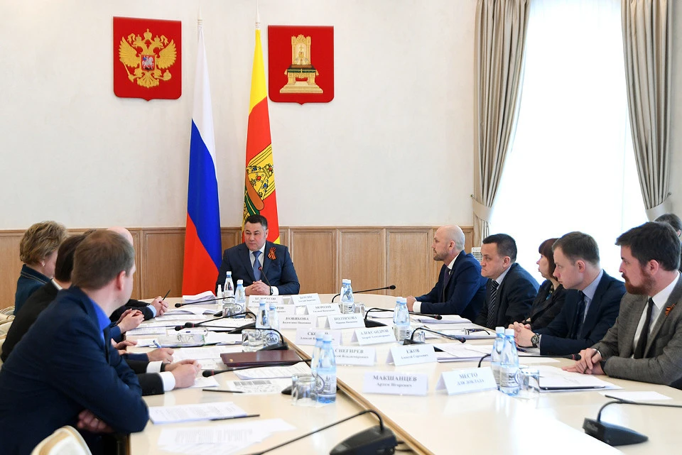 На заседании президиума областного правительства.
