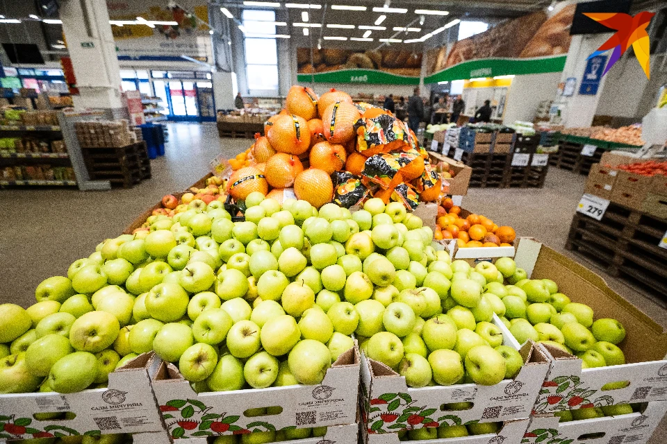 С 3 по 10 мая цены выросли на свежую белокочанную капусту (на 7,4%), репчатый лук (на 6,4%), яблоки.