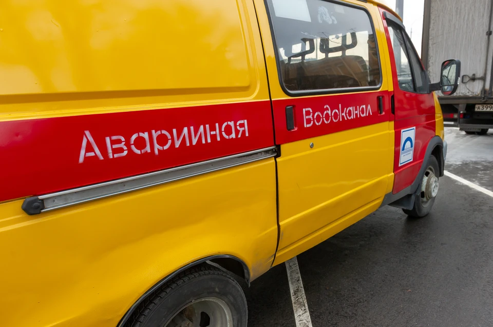 УК выплатит более 900 тысяч рублей из-за коммунальной аварии на паркинге.