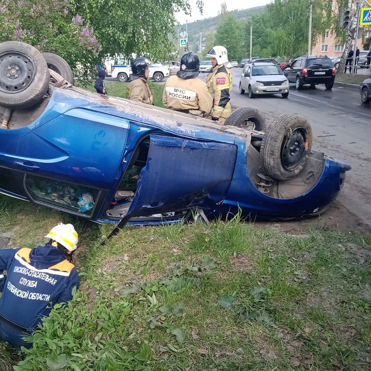 В Челябинской области женщина пострадала в ДТП с переворотом - KP.RU