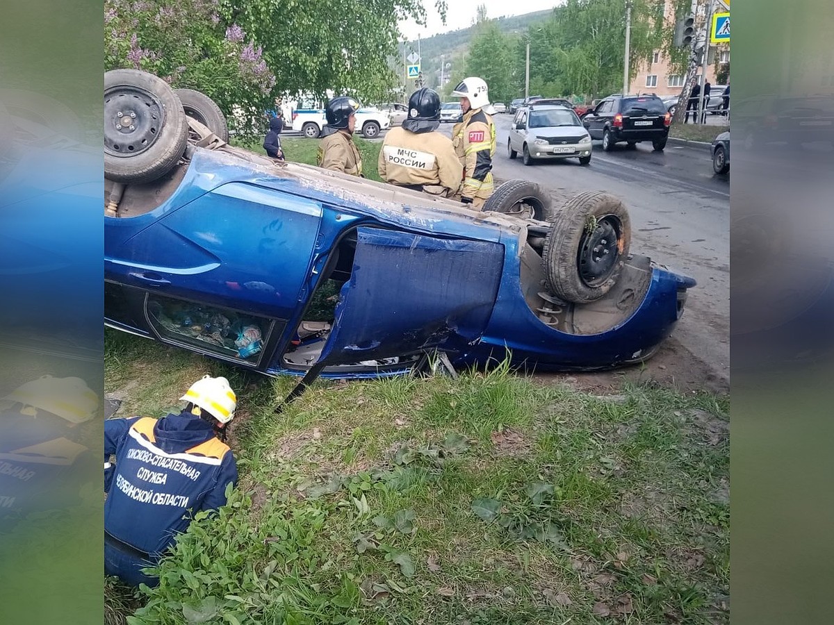 В Челябинской области женщина пострадала в ДТП с переворотом - KP.RU