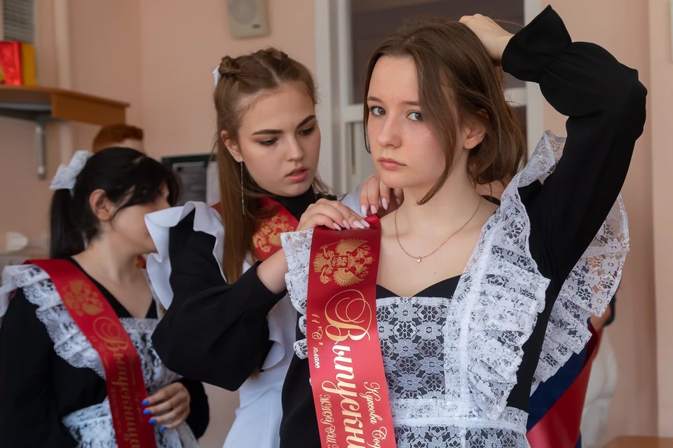 Родители школьников в Южно-Сахалинске потратят на выпускной от 14,5 тысяч рублей
