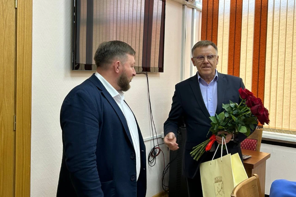 Юрий Кислицын был также заместителем главы администрации Вячеслава Симакова. Фото: t.me/simakov_kirov