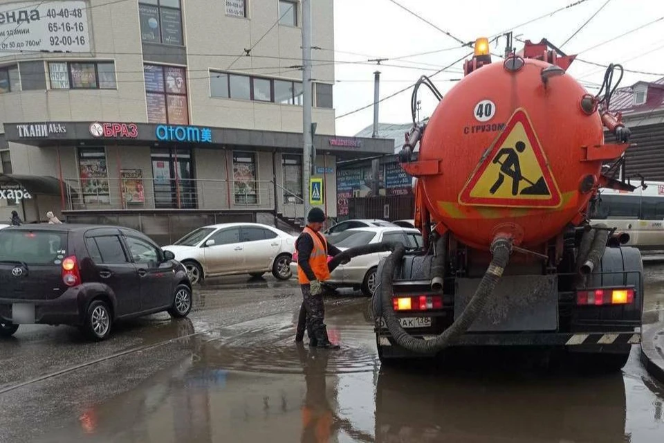 Городские службы Иркутска работают в усиленном режиме из-за затяжного дождя