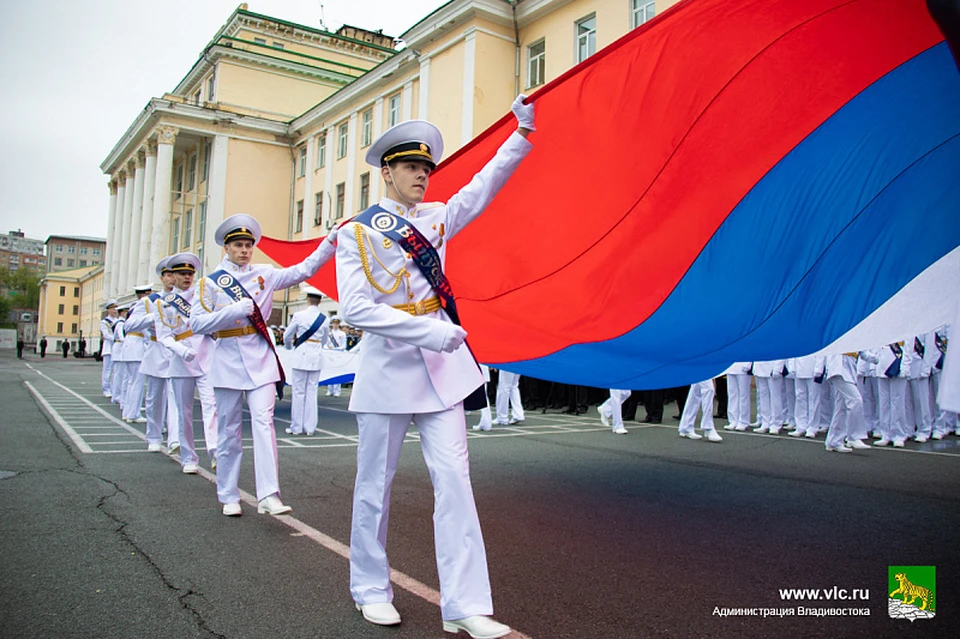 Во Владивостоке прошел памятный пятый выпуск кадетов Нахимовского военно-морского училища.