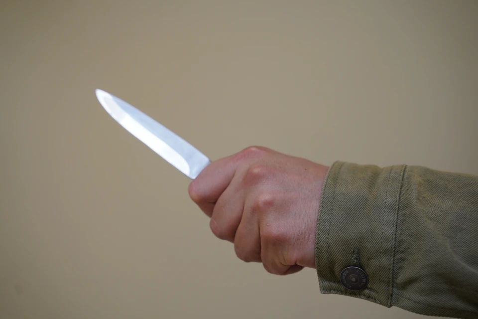 Конфликт между родственниками привел к убийству ножом
