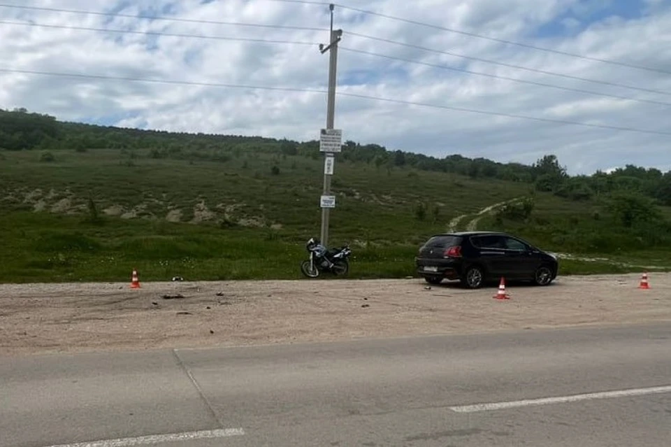Поведение водителя легковушки привело к аварии Фото: пресс-служба УМВД России по г. Севастополю