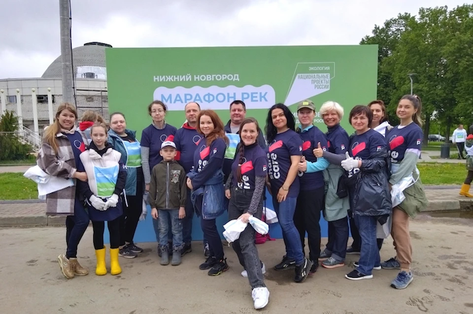 Волонтеры Росбанка приняли участие в федеральной акции по очистке берегов рек