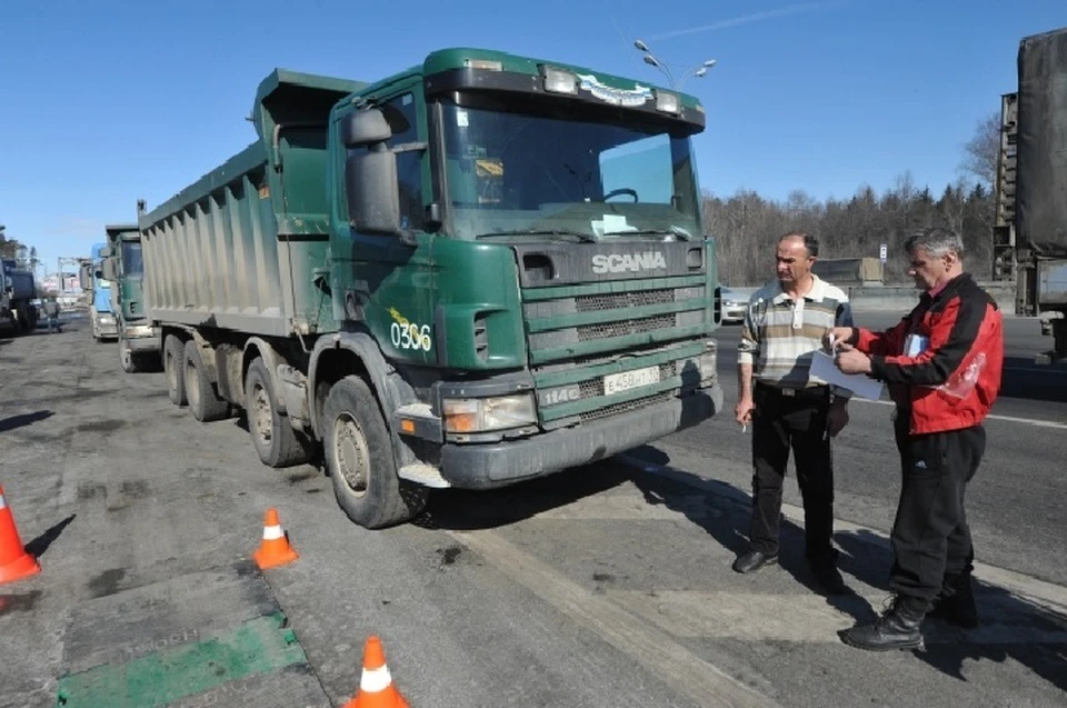 Водителям предоставят места для временного размещения грузовиков