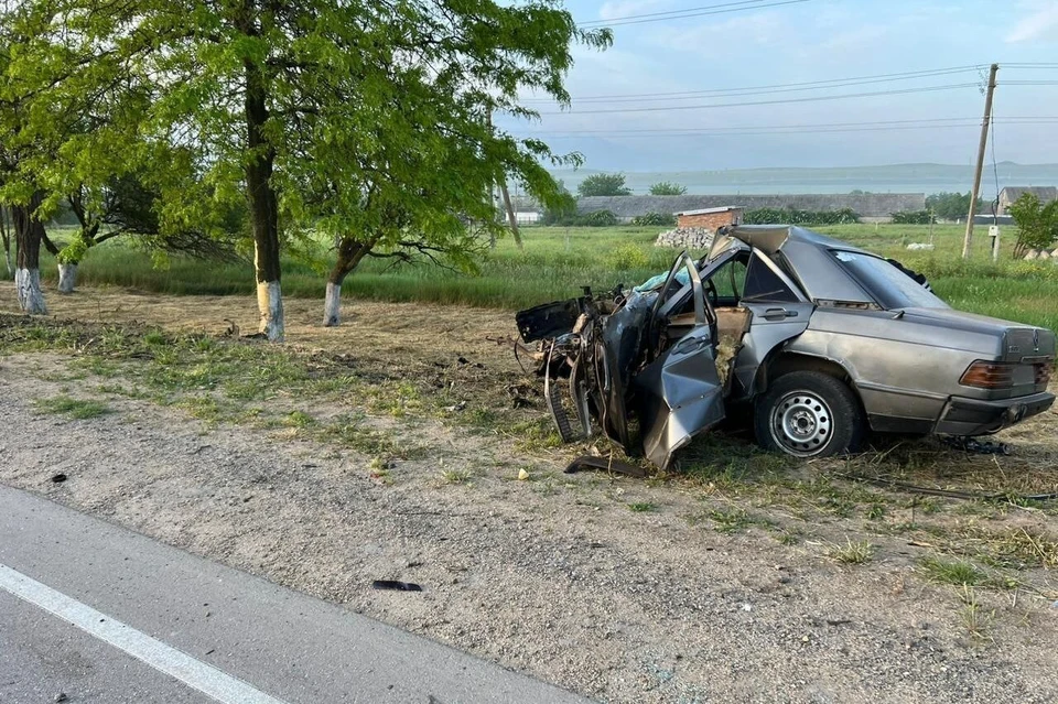 Авария произошла около 05:30 на автодороге Керчь – Чистополье – Новоотрадное. Фото: МВД по Республике Крым