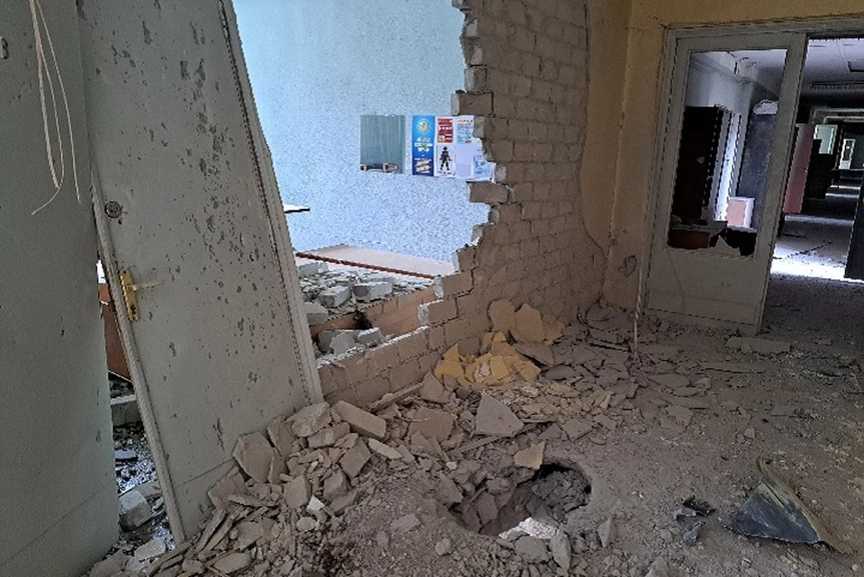 Последствия обстрела Калининского района Донецка украинскими войсками