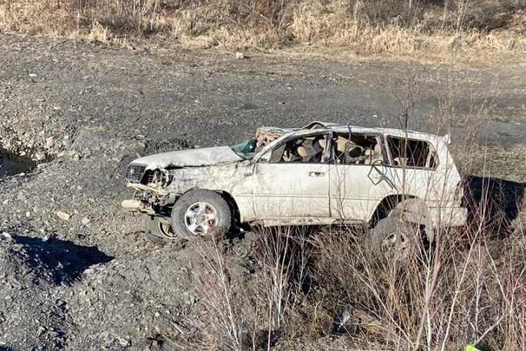 Угнал «Крузер» у родителей, чтобы прокатить друзей: пятеро подростков пострадали в Магаданской области