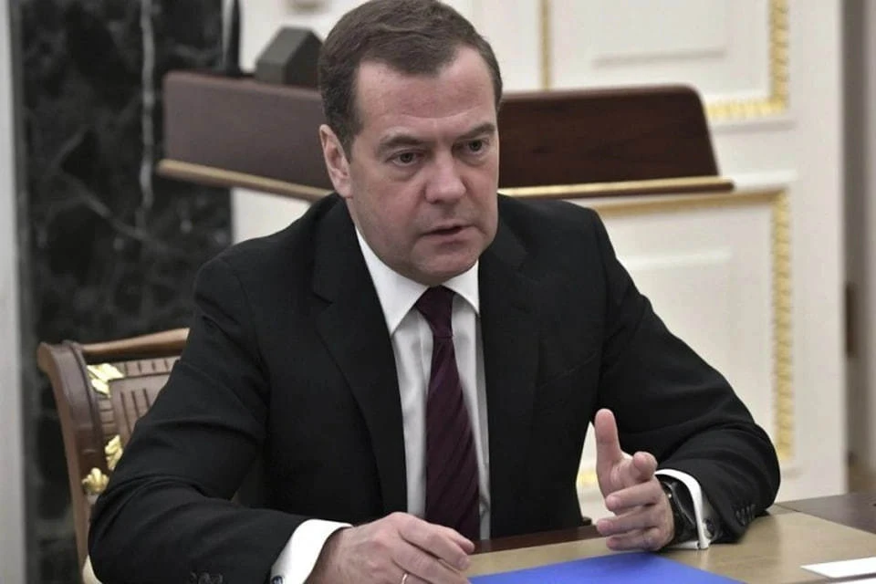 Дмитрий Медведев назвал Великобританию извечным врагом России