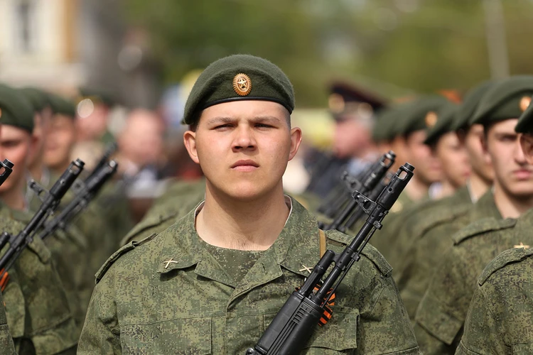 В России появятся новые армии и военные округа: зачем это нужно и где взять офицеров