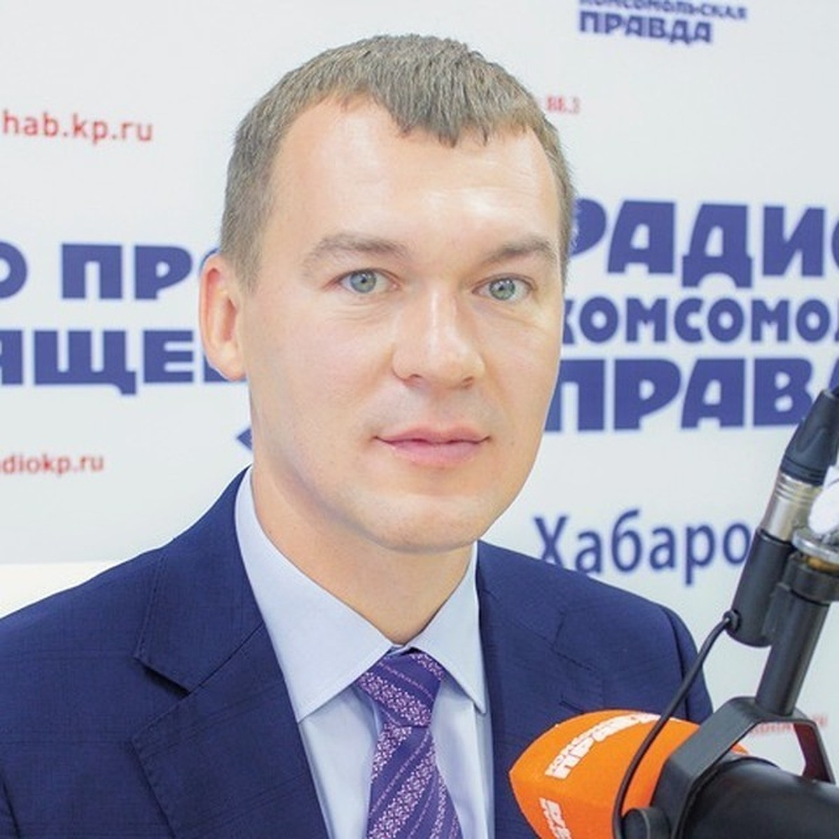 Квартира на пятерых и «Мерседес»: Михаил Дегтярев отчитался о доходах за  2022 год - KP.RU