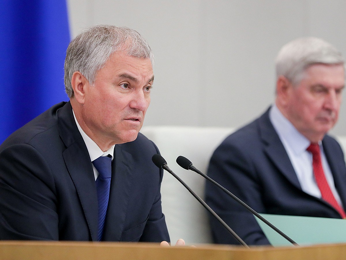 Ayollar tizzasidan yuqorisiga porno