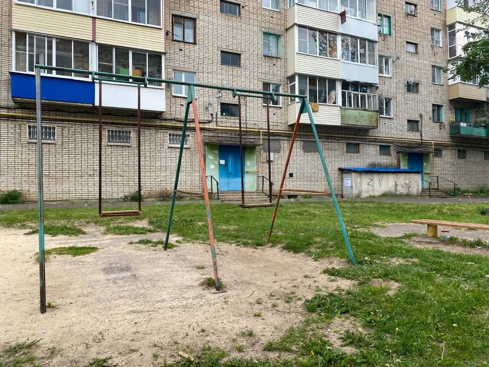 Детские площадки в Ясногорском районе не соответствуют требованиям безопасности для юных посетителей