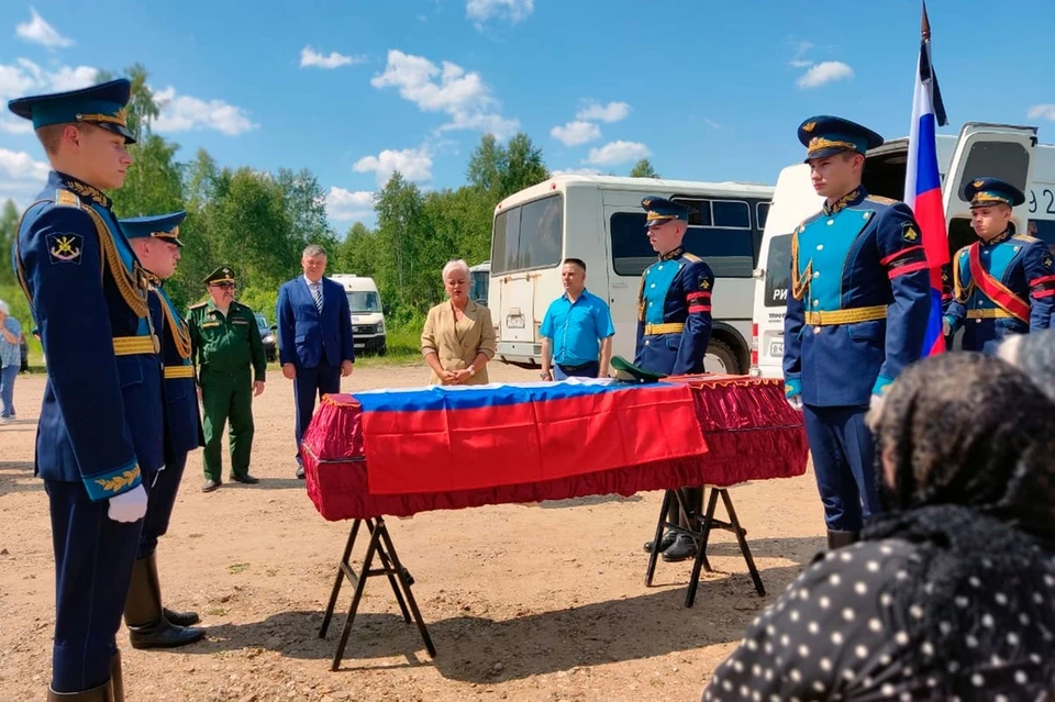 Прощание с погибшим в СВО Андреем Соловьевым состоялось в Кимрах Фото: vk.com/kimrypress
