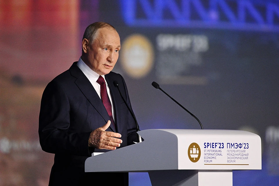 Речь Владимира Путина на пленарной сессии ПМЭФ растянулась на целый час.