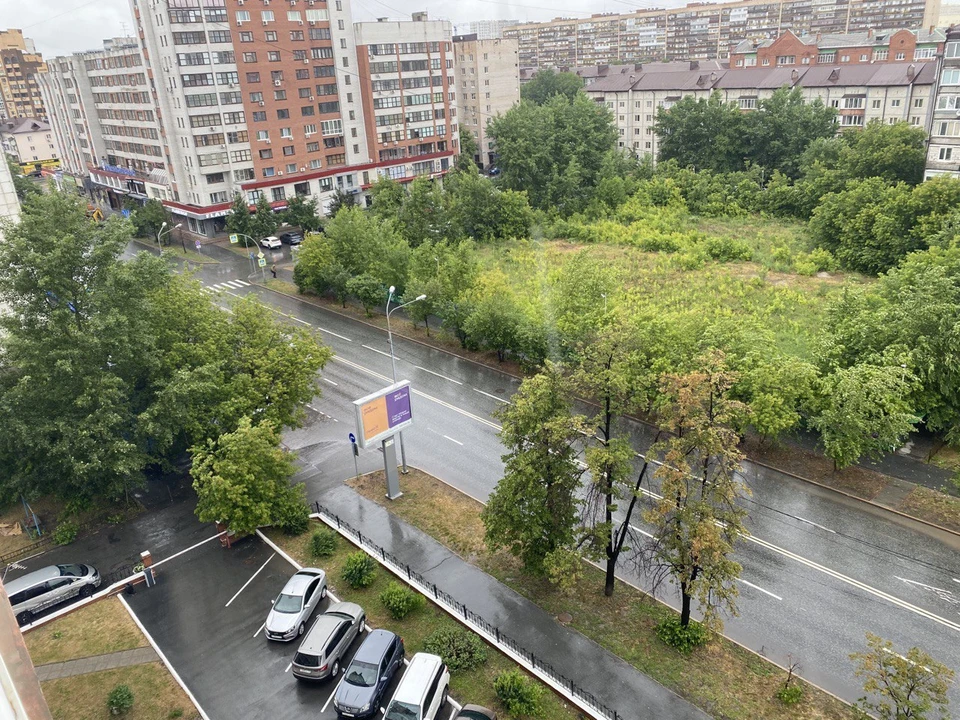 МЧС напоминает о правилах безопасности в непогоду.
