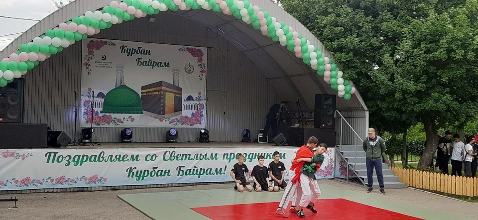Национальная деревня