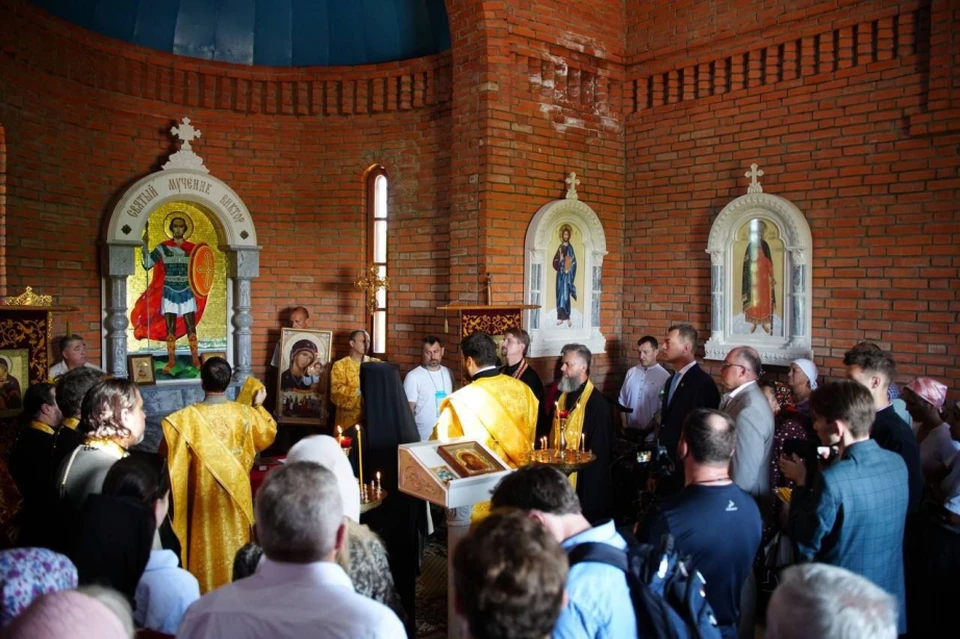 В водном крестном ходу приняли участие жители Хабаровска Фото: правительство Хабаровского края