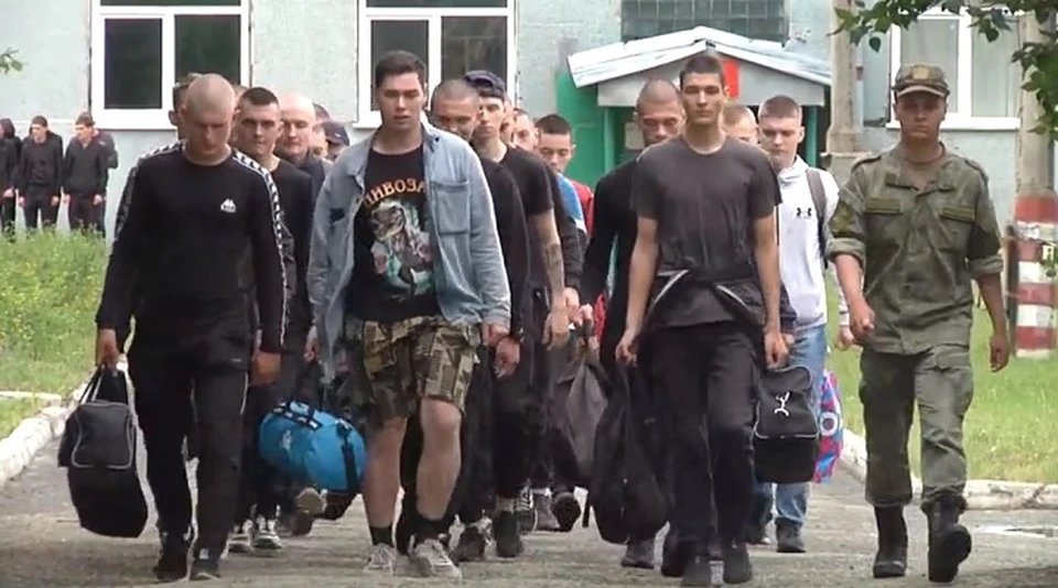 В Кузбассе продолжается набор на военную службу по контракту. Фото - Александр Пискунов.