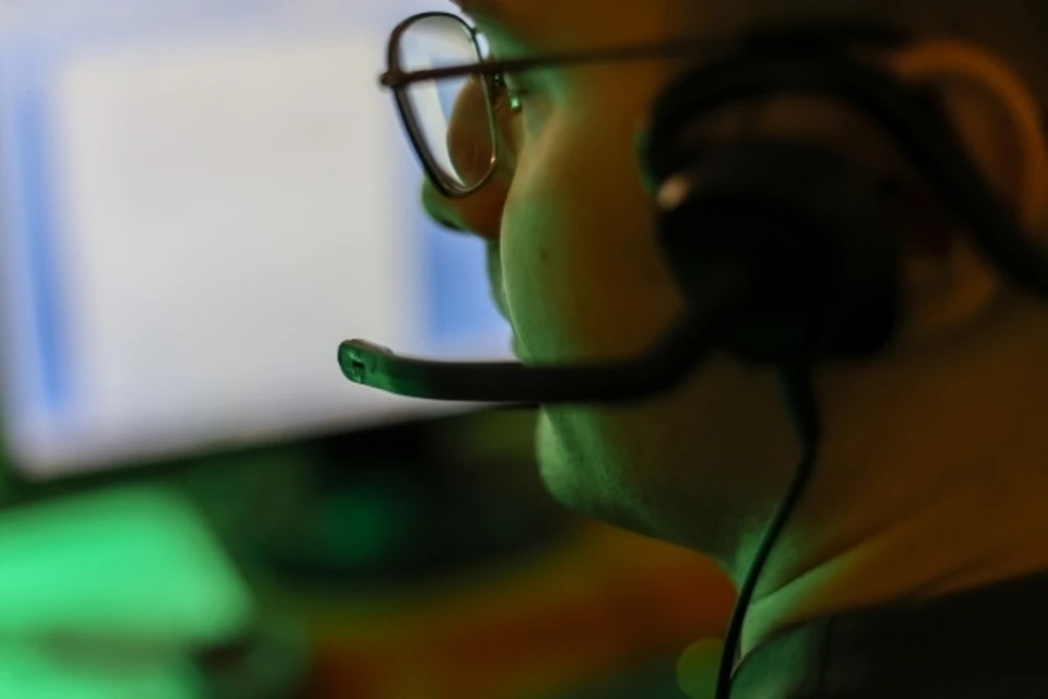 В информационный центр можно обратиться по номеру телефона - 8-990-073-18-03