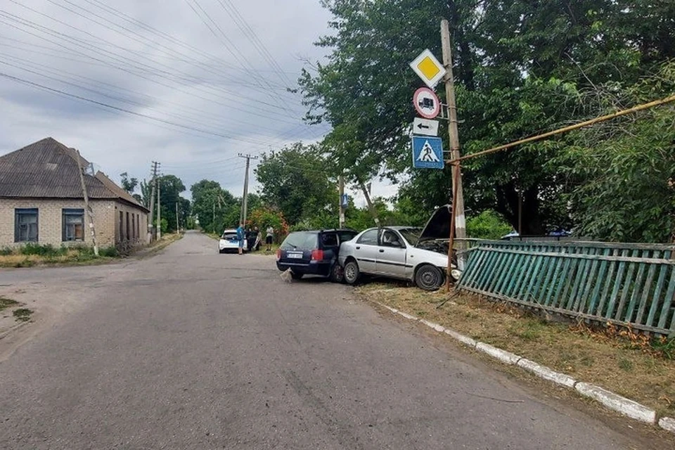 В результате ДТП оба водителя получили телесные повреждения. ФОТО: телеграм-канал Госавтоинспекции Запорожской области