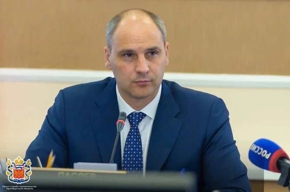 Денис Паслер изучил вопросы, прозвучавшие на публичных слушаниях, которые прошли в городе.