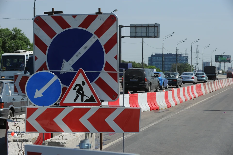 Интенсивность потока составляет около 30 тысяч автомобилей в сутки.