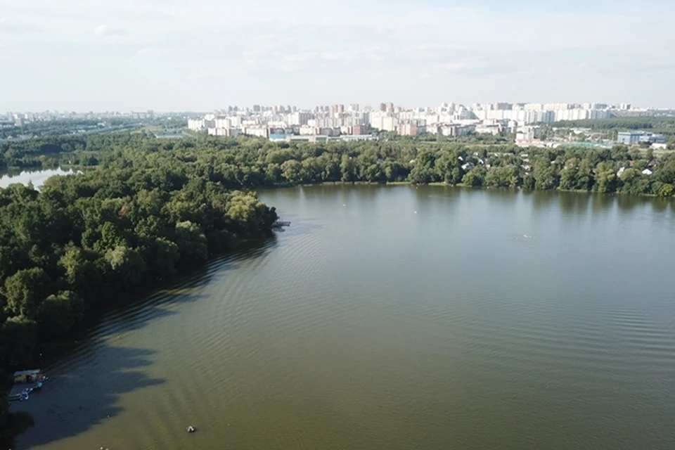 Катер совершит прогулку вверх по Ростову и обратно.