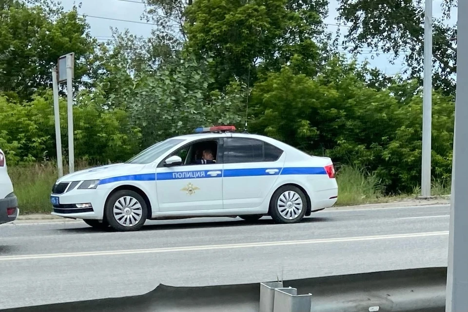 Полицейские регулярно проводят рейды по выявлению в миграционных потоках приезжих, распространяющих радикальные взгляды.