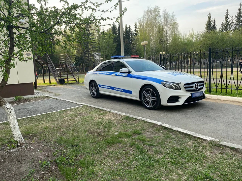 В Салехарде безработный браконьер поймал редкого осетра за полмиллиона.