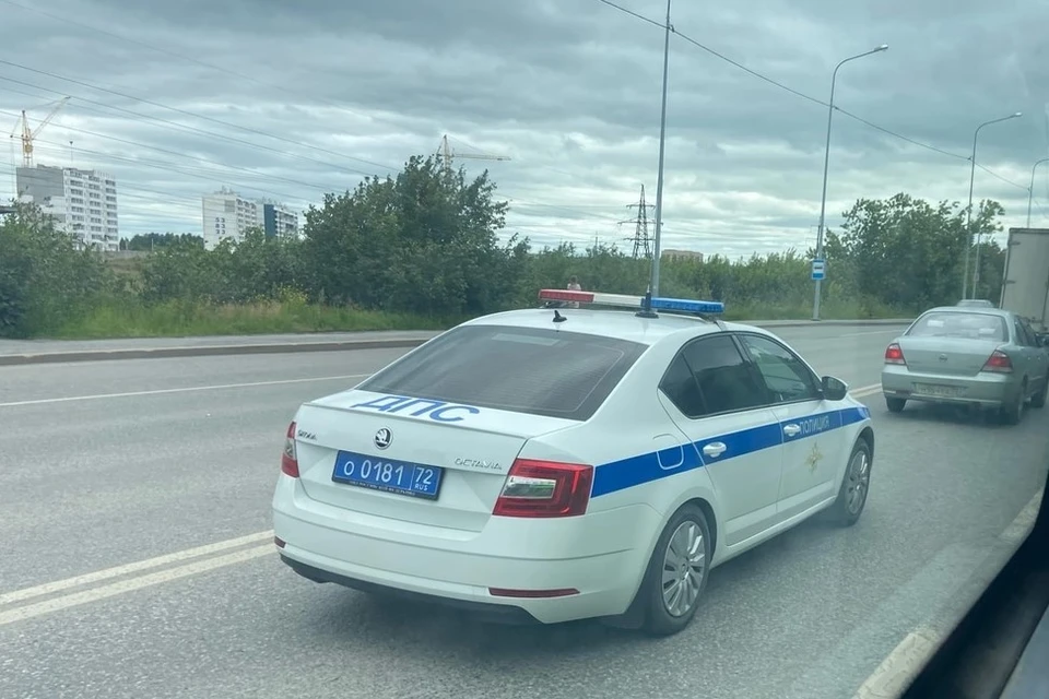 Тюменских водителей предупредили об опасности на дорогах в августе.