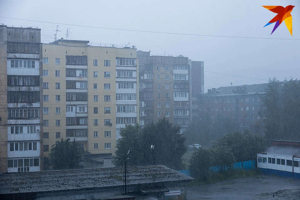 Финальный месяц лета ударил по Заполярью ливнем.