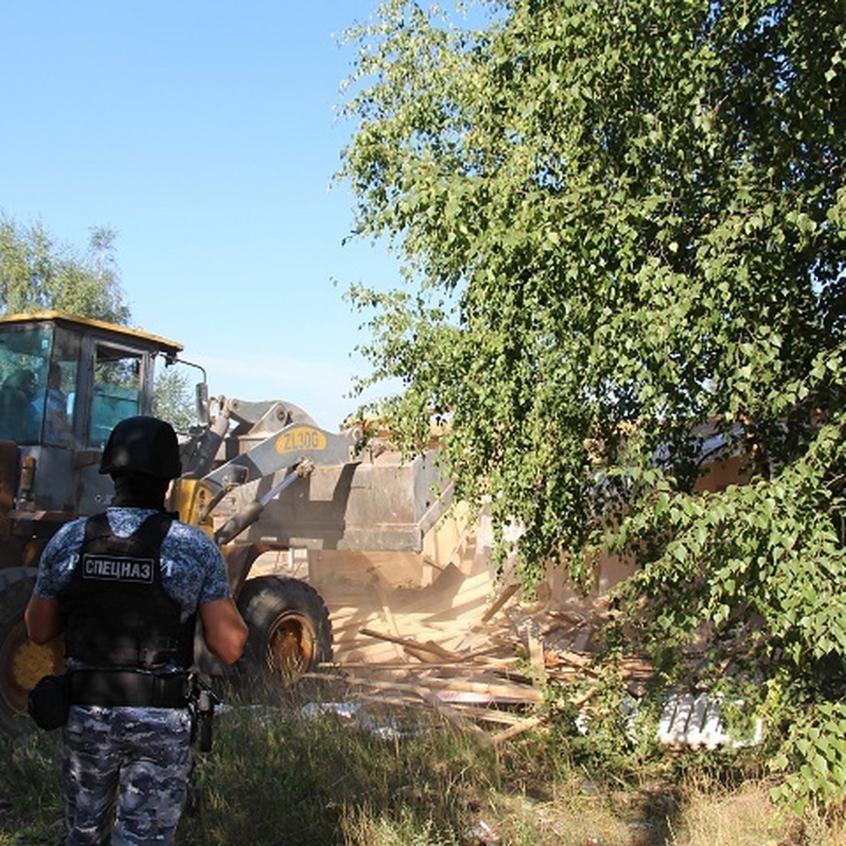 В Перми в микрорайоне Чапаевский снесли 16 домов, признанных самостроями -  KP.RU