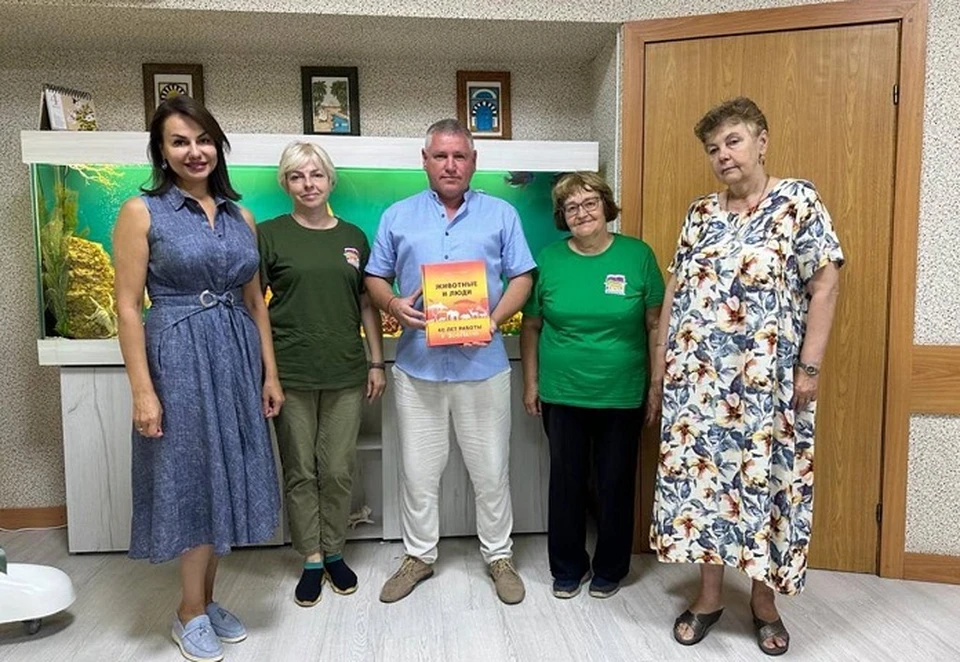 Соглашение подписали директор Биосферного заповедника «Аскания-Нова» и директор Ростовского-на-Дону зоопарка. Фото: пресс-служба заповедника.