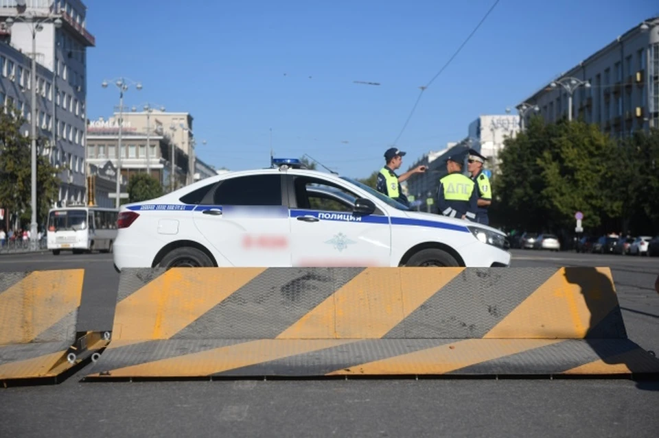 Движение по трассе в сторону Ростова временно перекрыто.