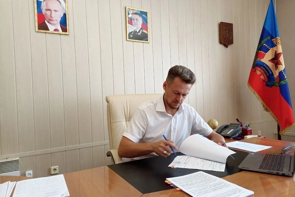 Министр топлива, энергетики и угольной промышленности ЛНР Денис Ярош отметил, что эти средства помогут республике подготовиться к предстоящему осенне-зимнему периоду 2023-2024. ФОТО: t.me/government_lnr