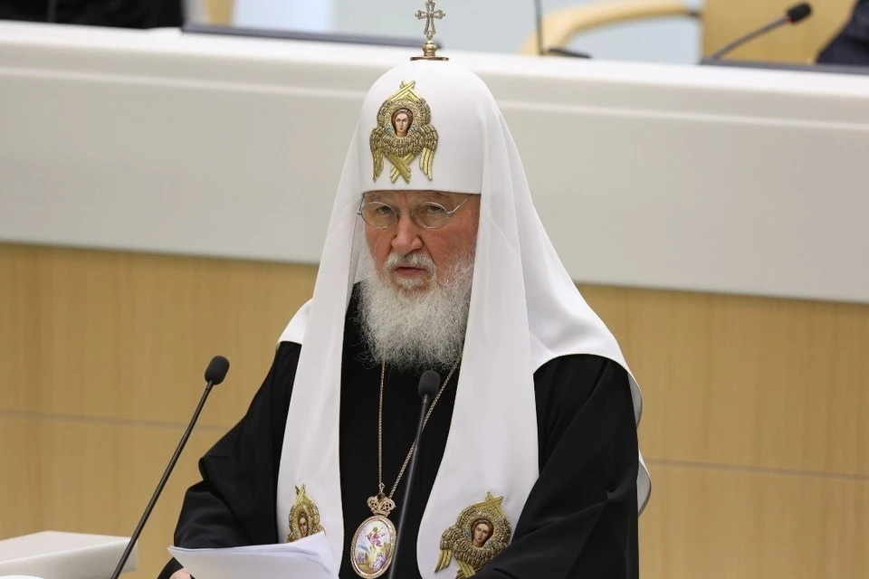 Патриарх Кирилл проголосовал на избирательном участке № 182, расположенном в московской школе №1799.