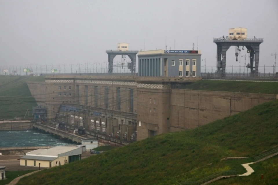 Сбросные расходы на Иркутской ГЭС увеличили с 11 сентября